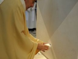 Consécration de l'autel de St Valérien