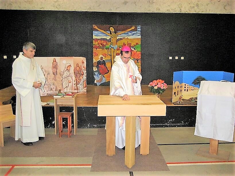 2012 consecration du nouvel autel