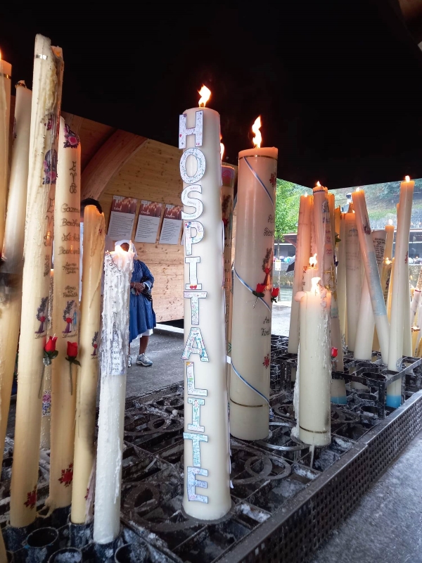 2025 LOURDES PELE DIOCESAIN CIERGE DE LHOSPITALITE 600
