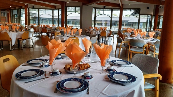 2025 LOURDES PELE DIOCESAIN SALLE DES REPAS 2 600